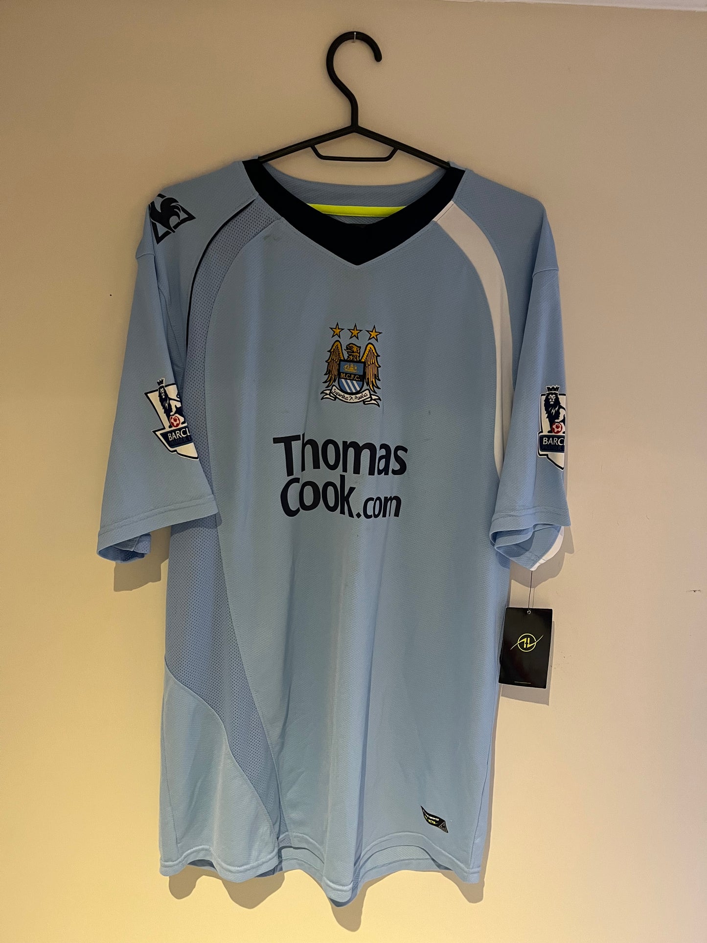 Manchester City - 2008/09 - XL
*Árituð af Robinho með vottorði um aðkenningu*