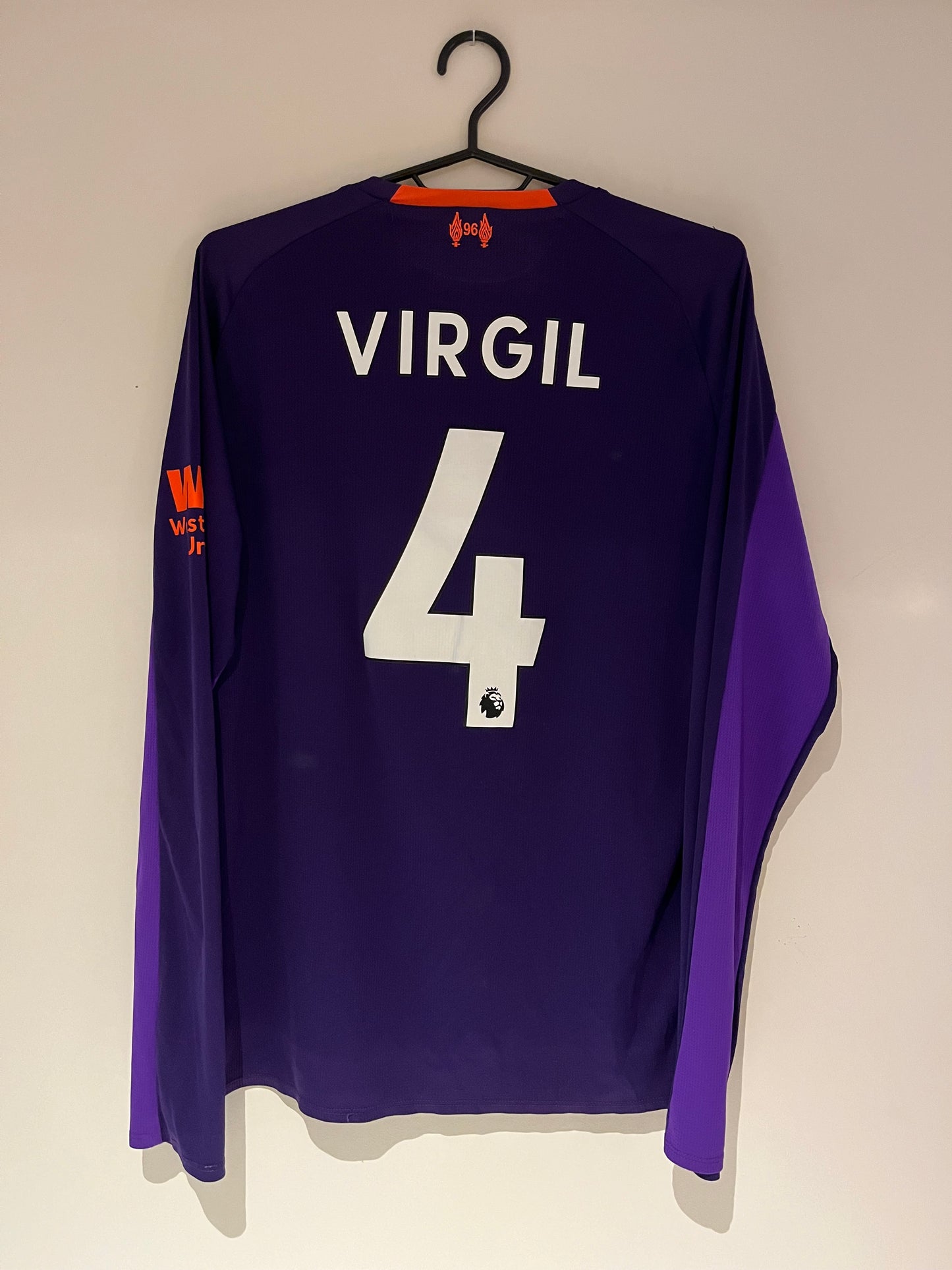 Liverpool - 2018/19 - M
*V.Van Dijk*