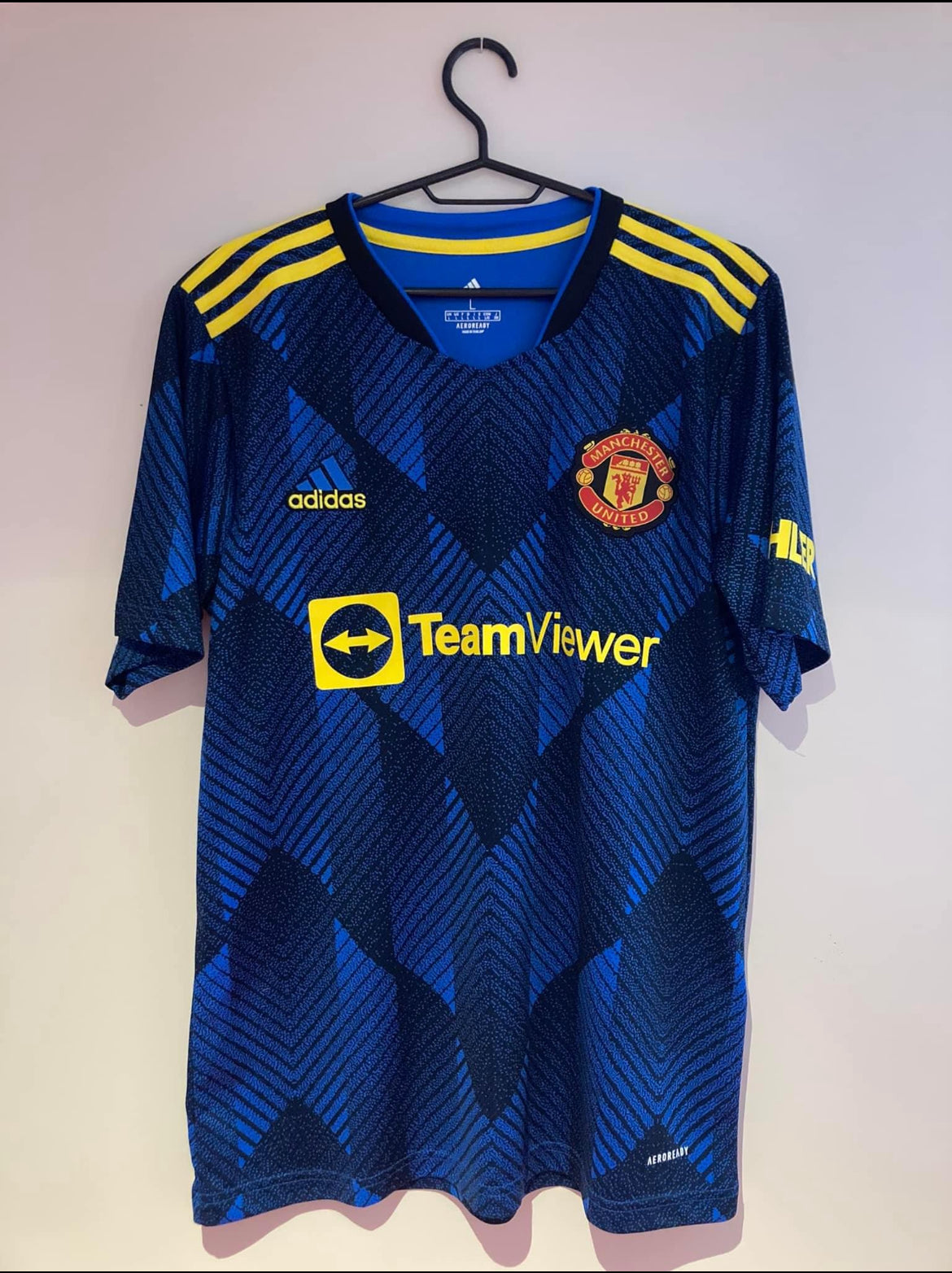 Manchester United - 2021/22 - L
*Varane*
