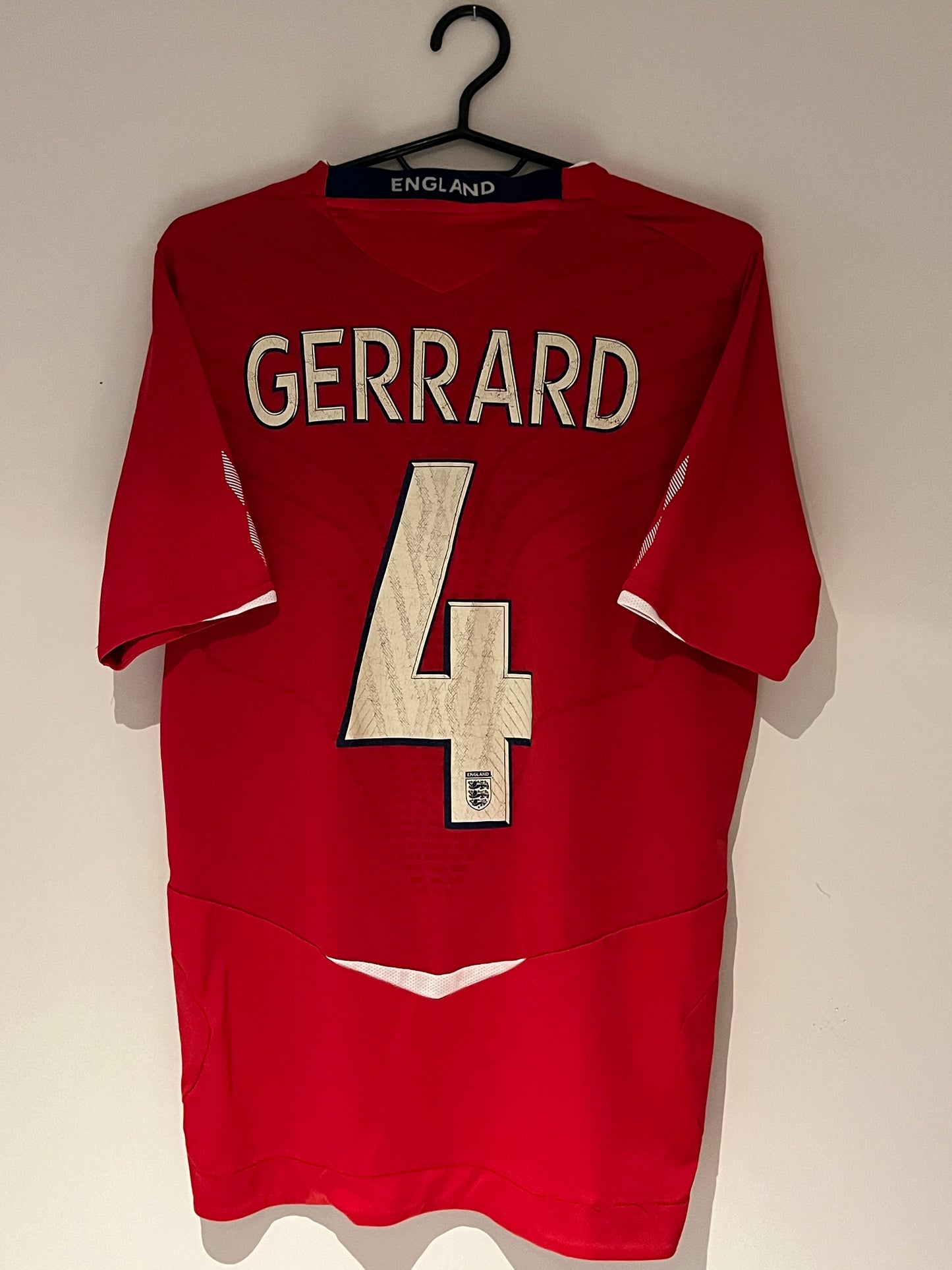 England - 2008 - S
*S.Gerrard*