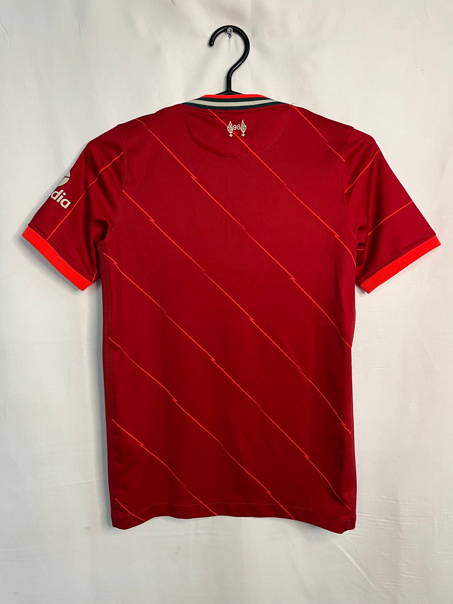 Liverpool 2021/22 Barnatreyja - Stærð: M barna