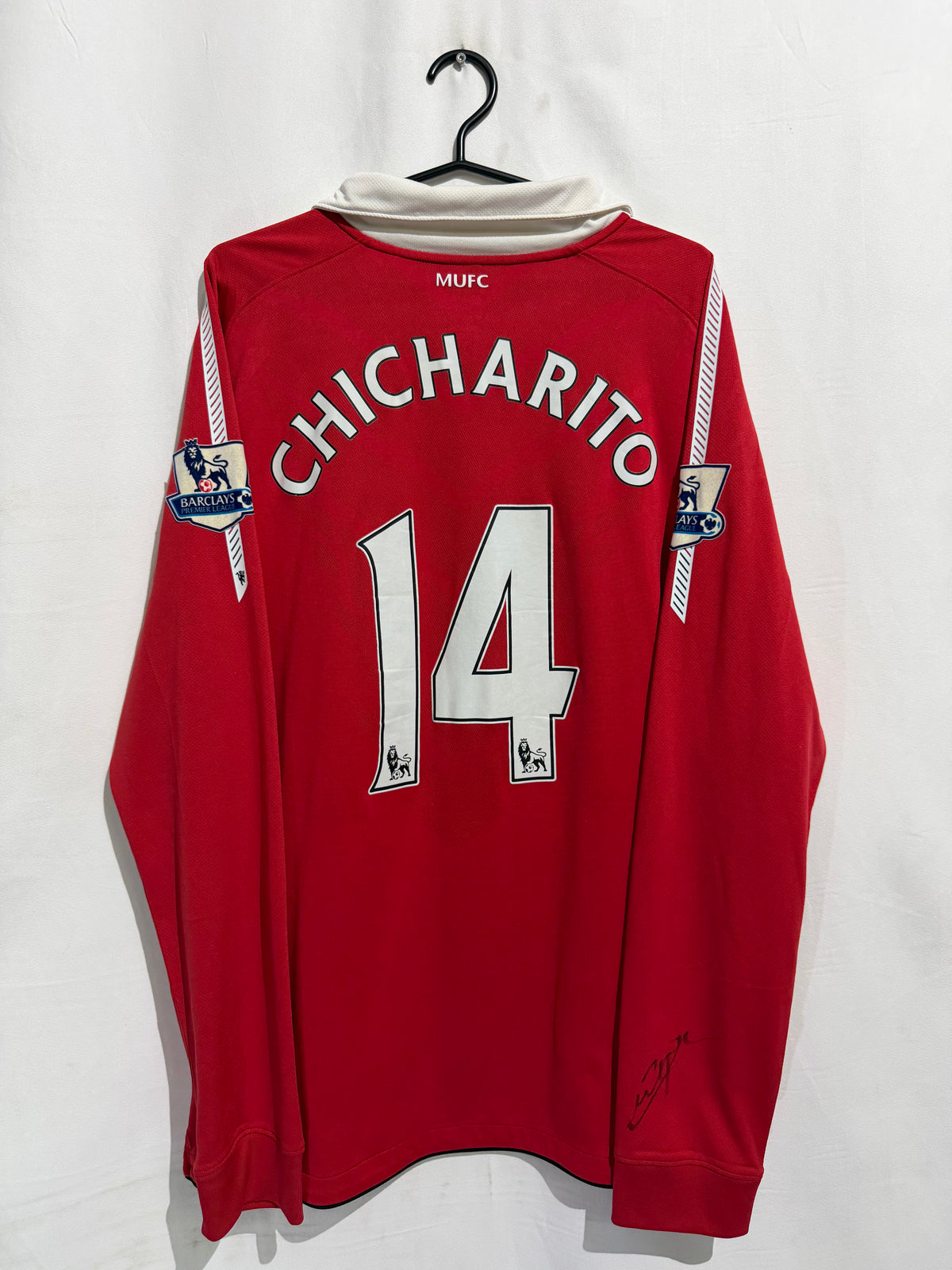 Manchester United - 2010/11 - L *Árituð af Chicharito*