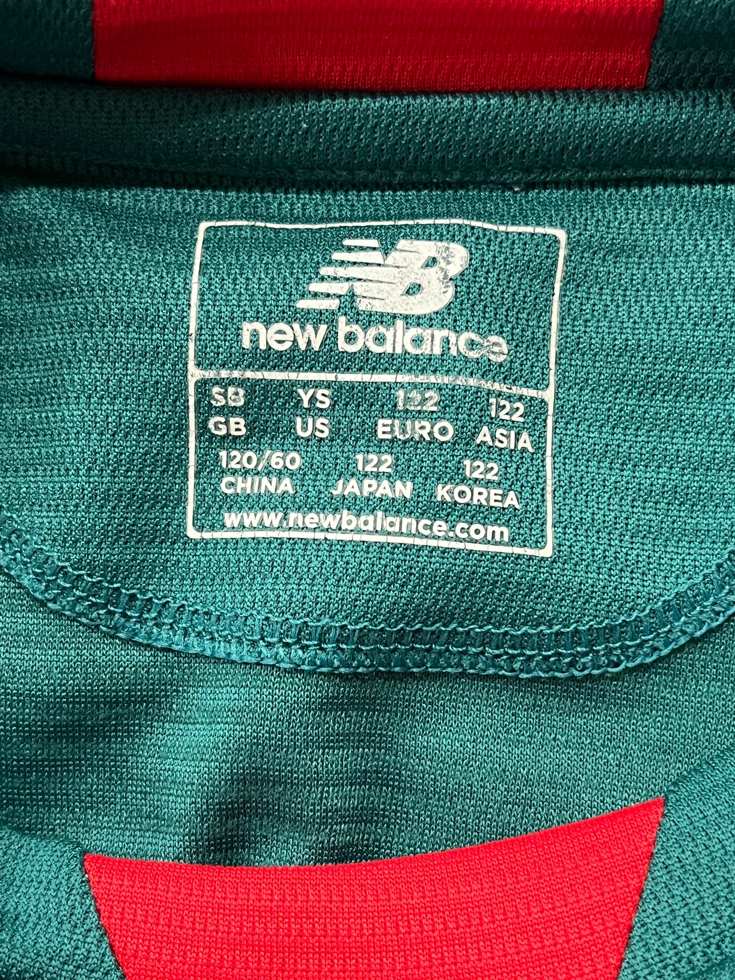 Liverpool 2015/16 Barnatreyja - Stærð: S barna