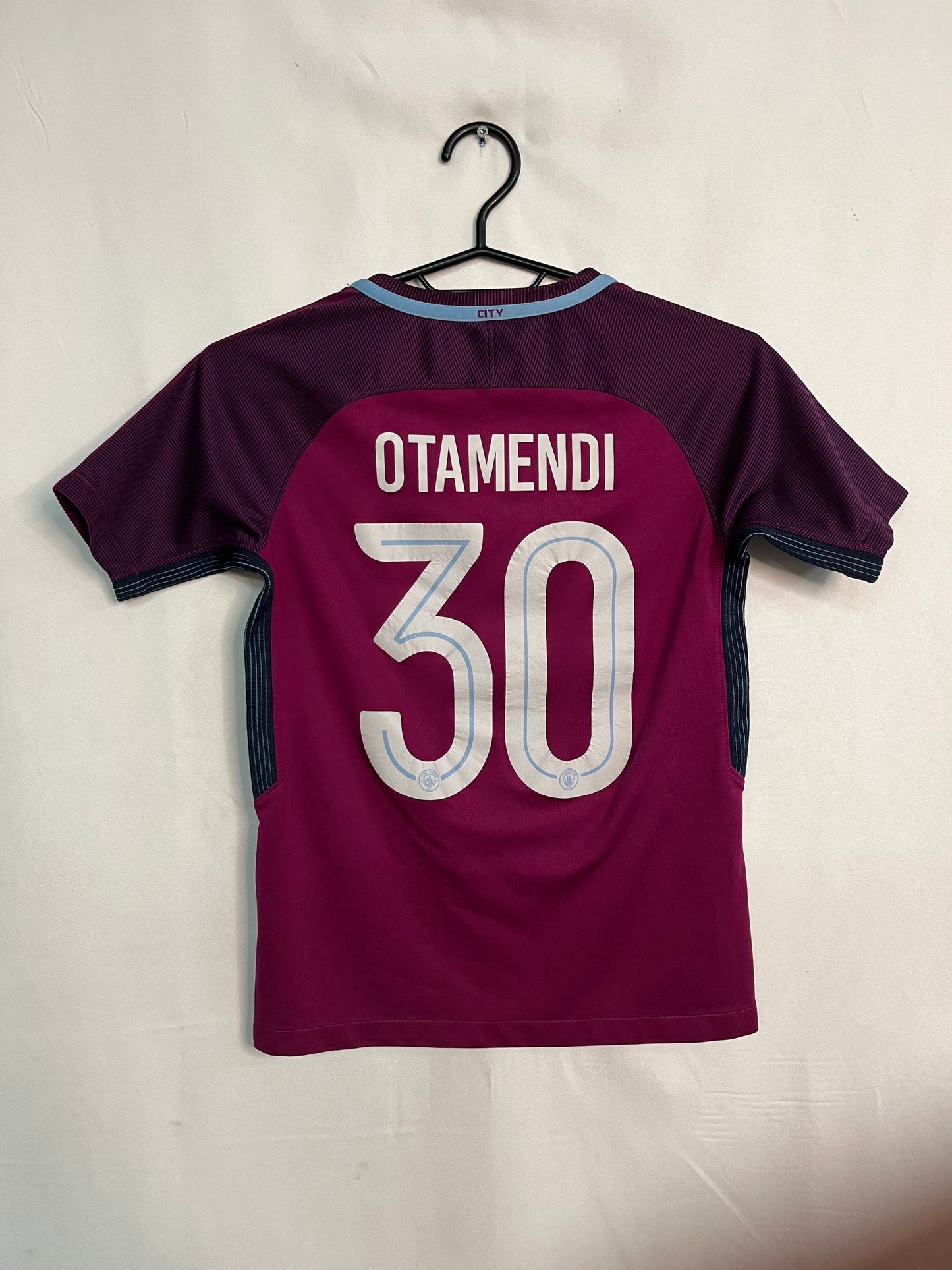 Manchester City 2017/18 N.Otamendi #30 Barnatreyja - Stærð: S barna