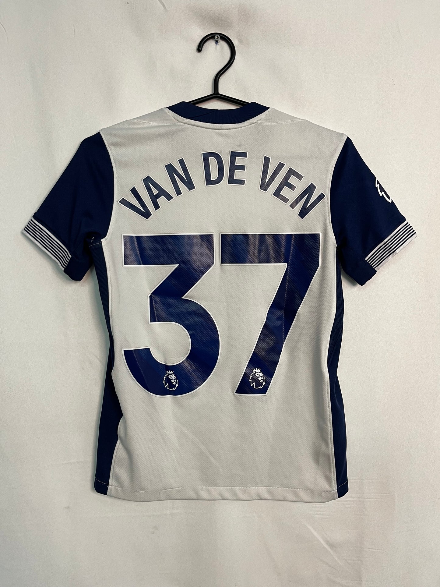 Tottenham 2024/25 Van De Ven #37 Barnatreyja - Stærð: M barna