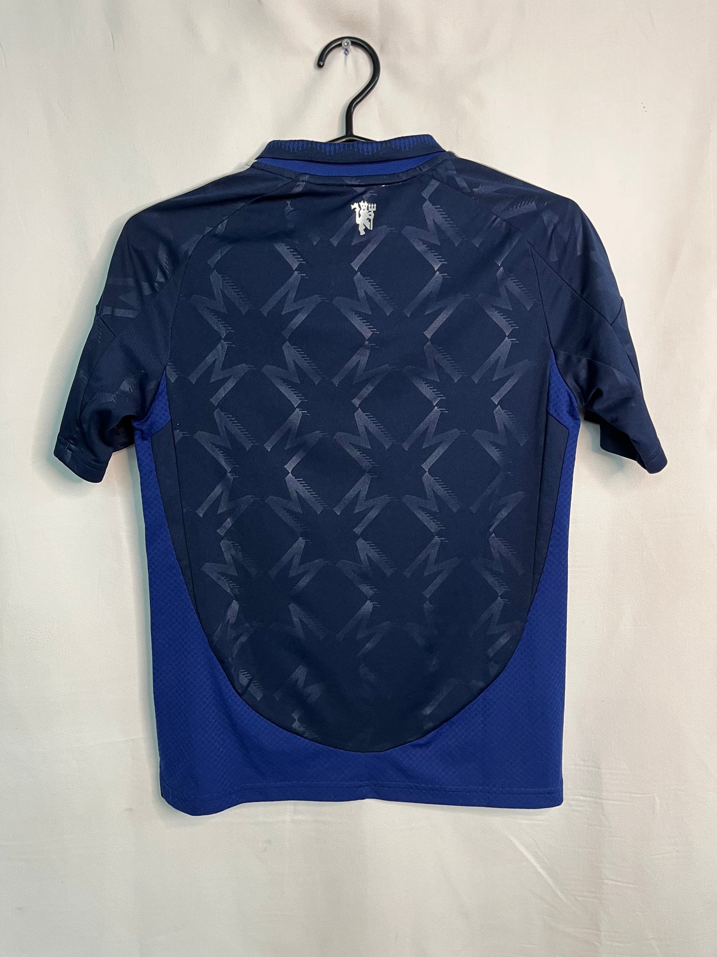 Manchester United 2024/25 Barnatreyja - Stærð: M barna