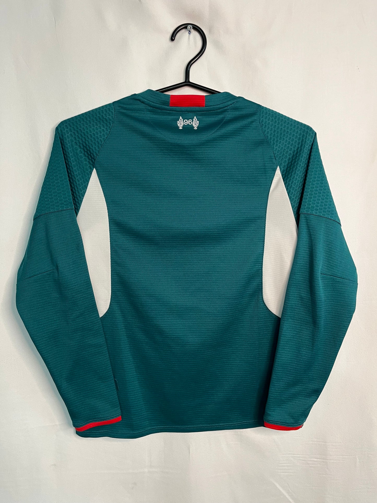 Liverpool 2015/16 Barnatreyja - Stærð: S barna