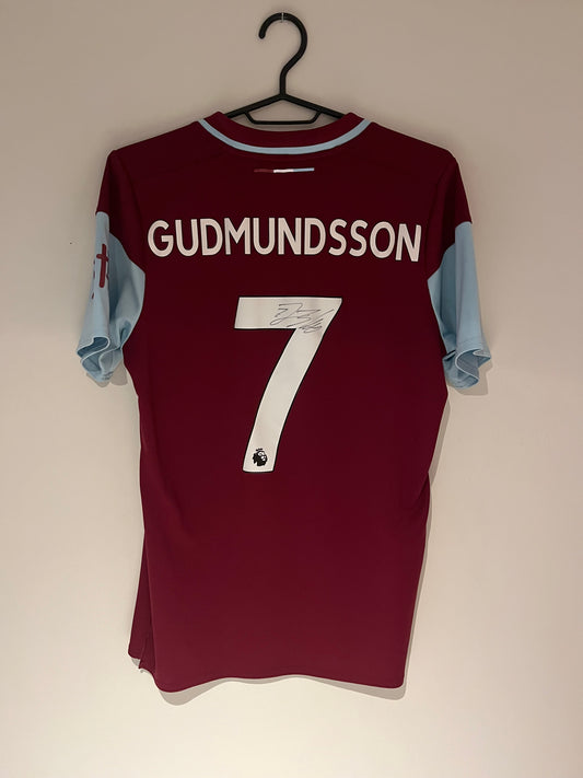 Burnley - 2020/21 - S
*Árituð af Jóa Berg*